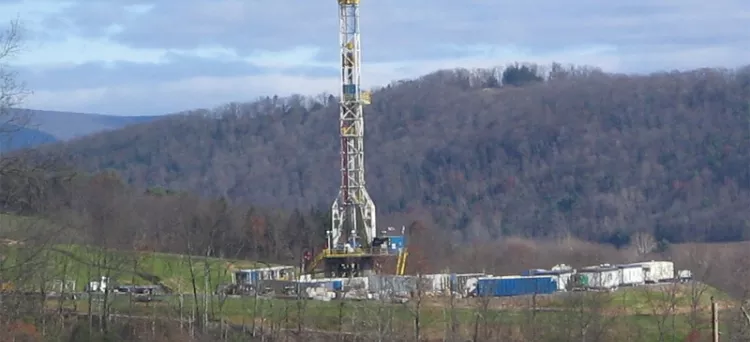 Arnaud Leclercq - Article paru dans la revue Conflits: Que cherchent les Etats-Unis avec le pétrole de schiste ?